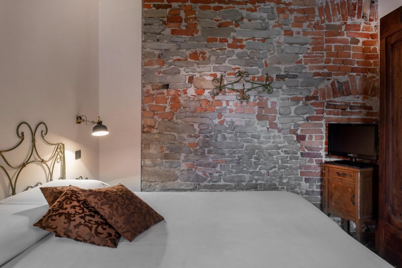 Agriturismo San Martino Clavesana ภายนอก รูปภาพ