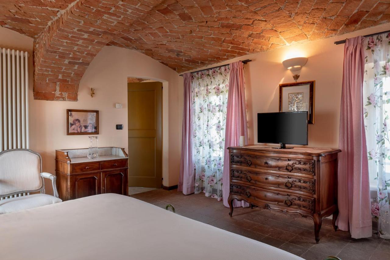 Agriturismo San Martino Clavesana ภายนอก รูปภาพ