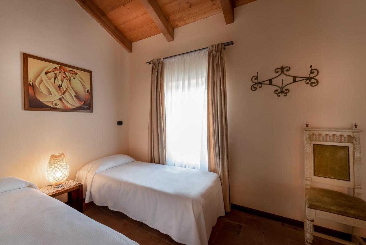 Agriturismo San Martino Clavesana ภายนอก รูปภาพ