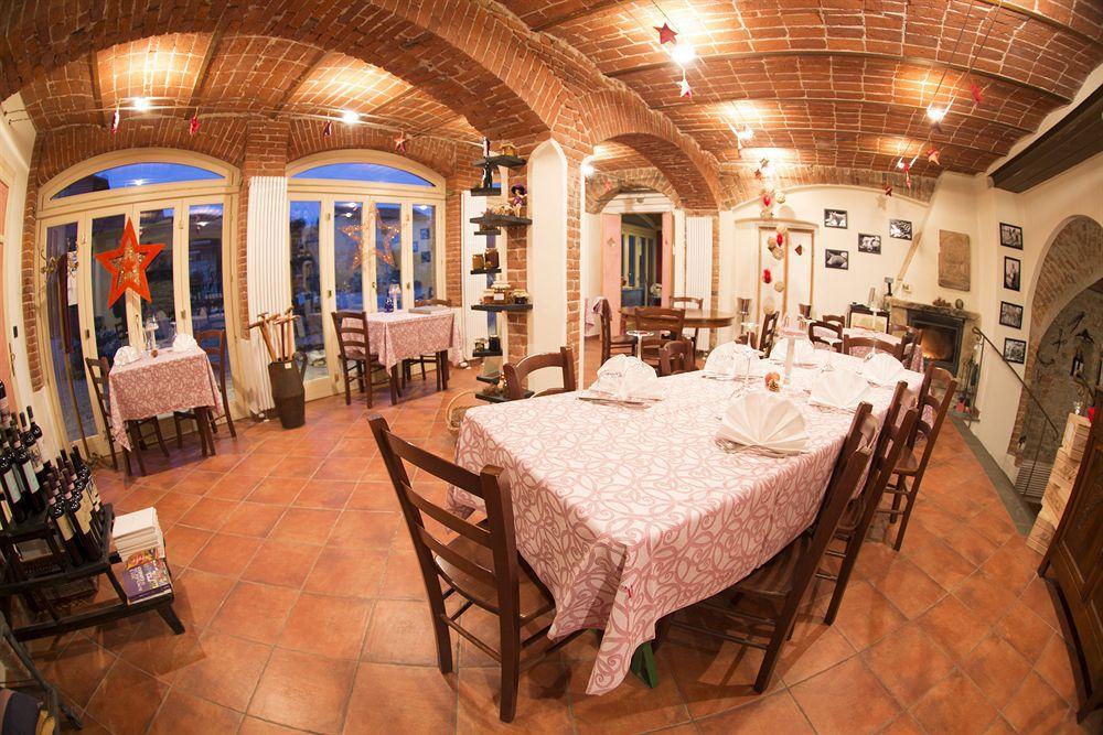 Agriturismo San Martino Clavesana ภายนอก รูปภาพ