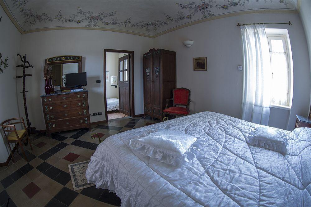 Agriturismo San Martino Clavesana ภายนอก รูปภาพ