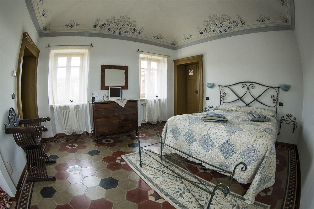 Agriturismo San Martino Clavesana ภายนอก รูปภาพ