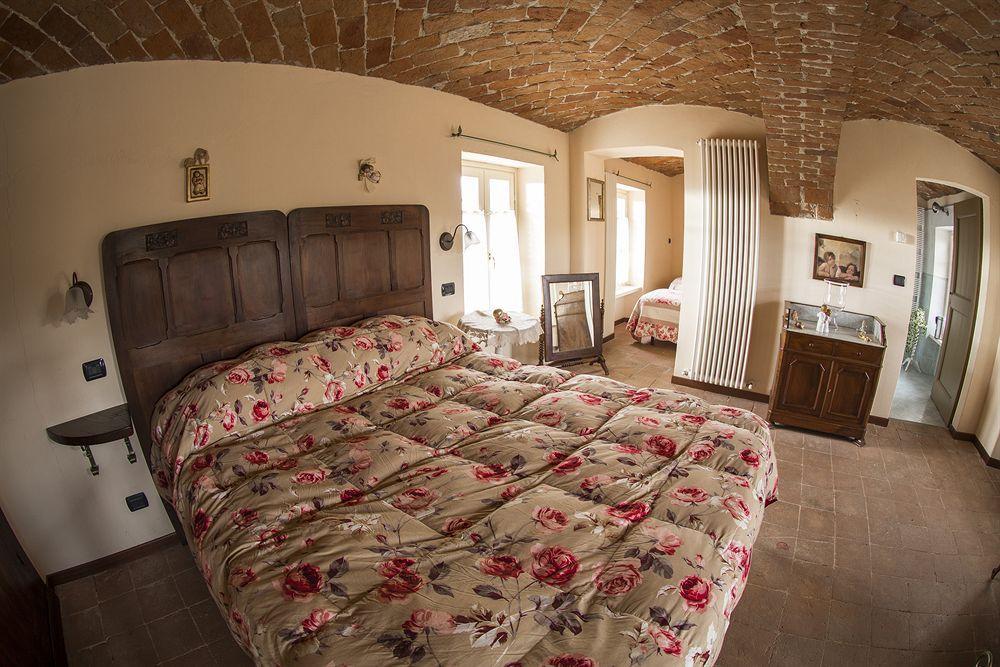 Agriturismo San Martino Clavesana ภายนอก รูปภาพ