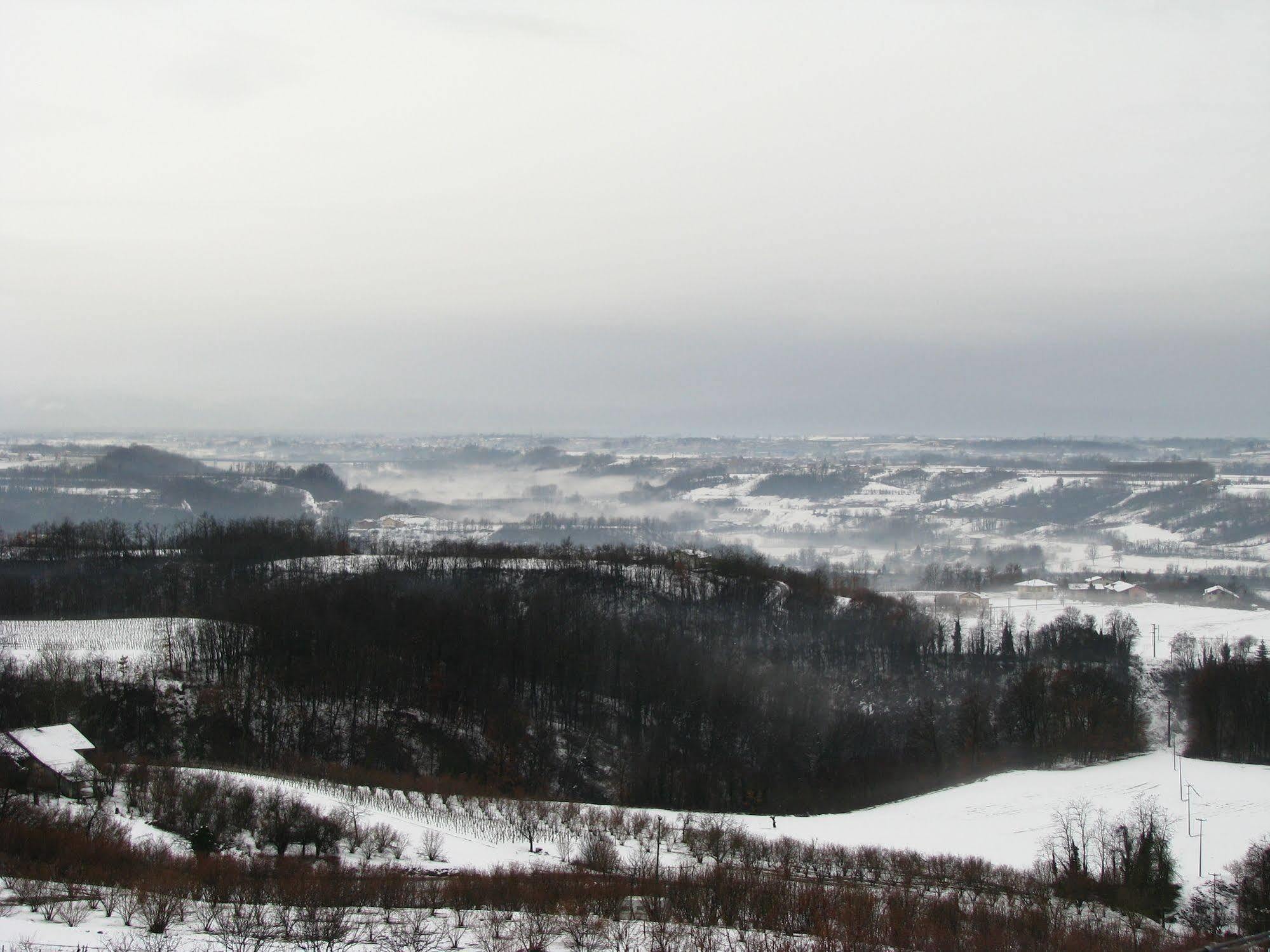 Agriturismo San Martino Clavesana ภายนอก รูปภาพ